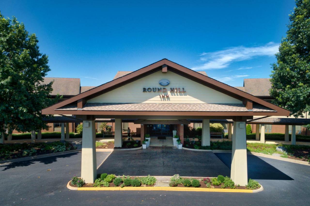 Round Hill Inn Orange Exterior photo